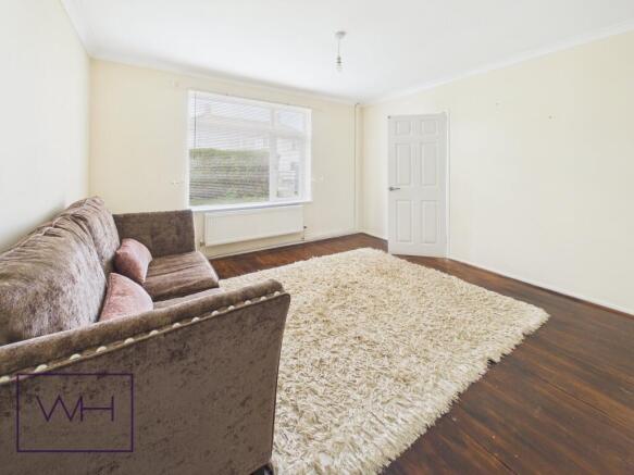 CAM04980G0-PR0128-ST