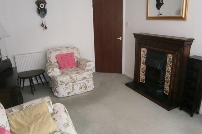LOUNGE AREA