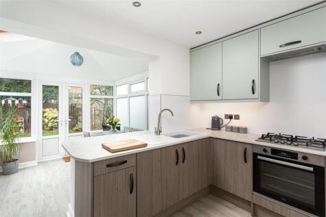 Lindley Wood Grove, York, YO30 4SR