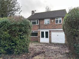 141, Gaston Way, Shepperton TW17 8ET
