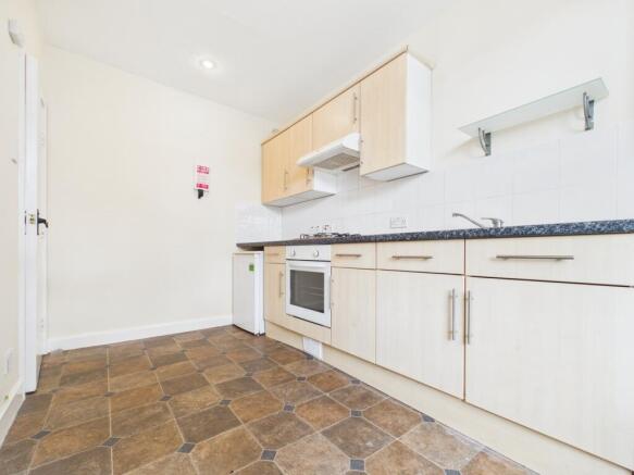 1 bed Flat to rent Image 6