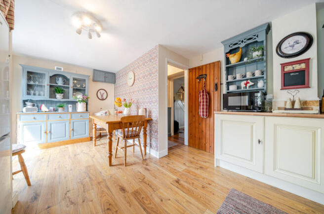 1315964-16-685ac6...