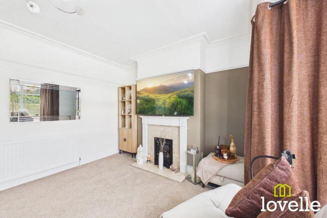 3 bed Semi-Detached for sale Image 11