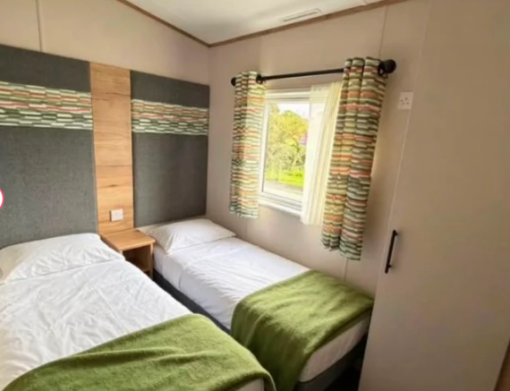 2 bed Park Home for sale Image 6