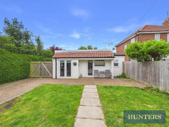 2 bed Detached Bungalow for sale Image 4
