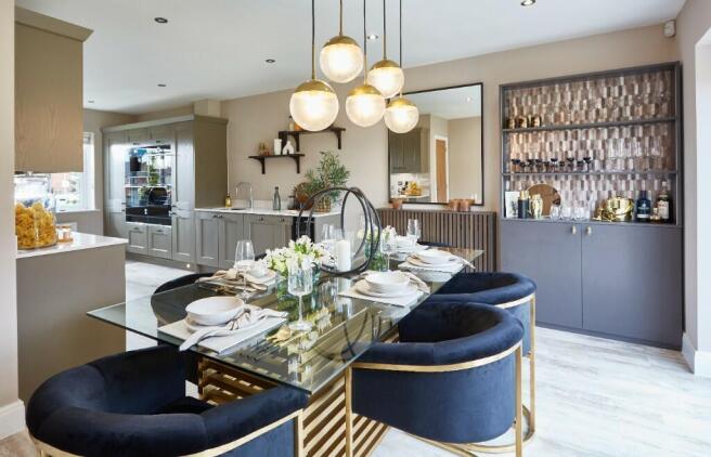 5 bed Detached for sale Image 5