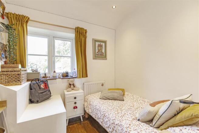 Bedroom 3-1.jpg