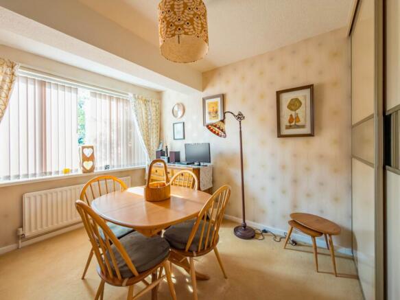 2 bed Detached Bungalow for sale Image 9