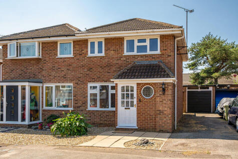 Greenlaw Place, Bletchley, Milton Keynes