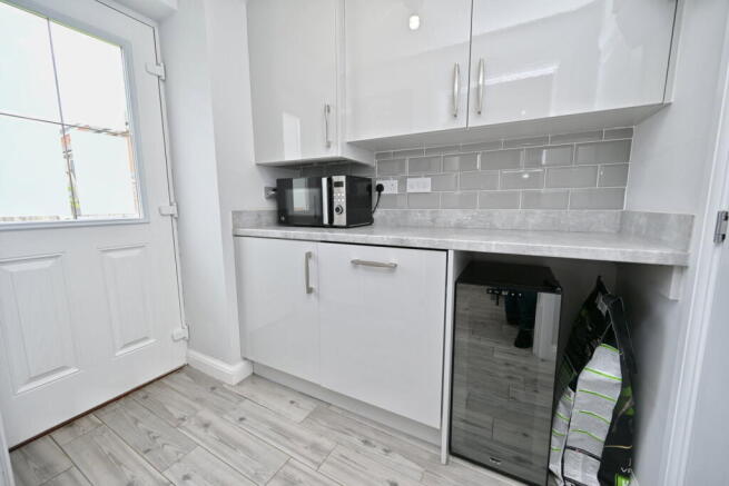4 bed Detached for sale Image 6