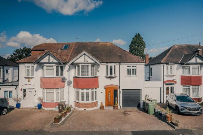 4-bed semi-detached on Tritton Avenue, Croydon, CR0, £650,000