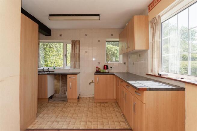 Reigate Road, Brockham photo 4