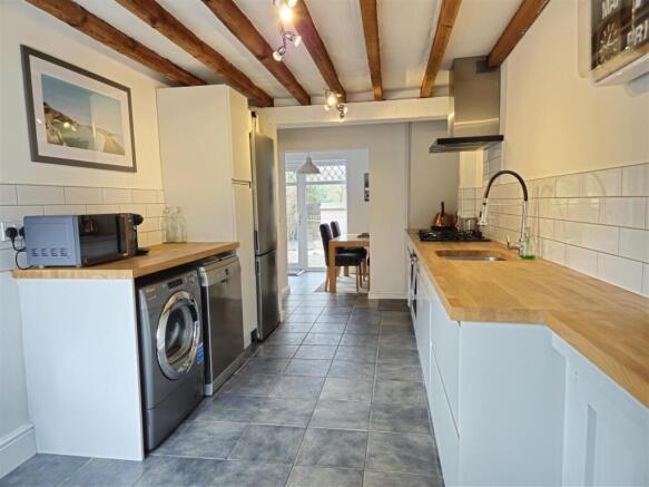 Fitted Kitchen