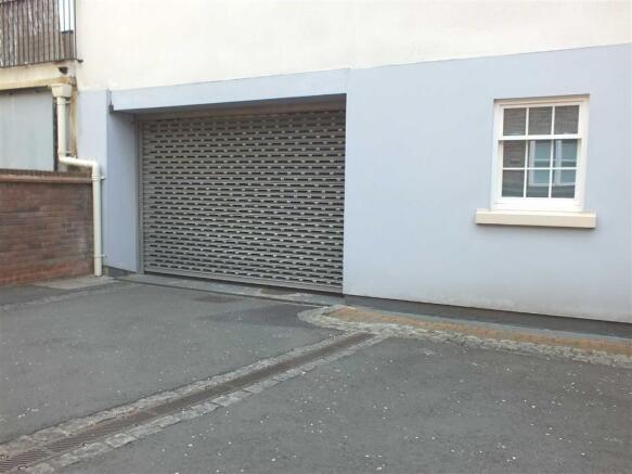 ACCESS TO PARKING
