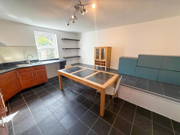 3 bed Maisonette for sale Image 6