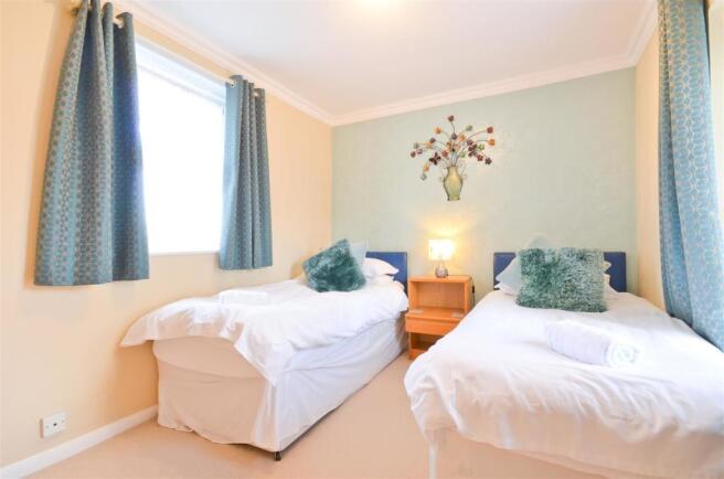 Bedroom 4.JPG