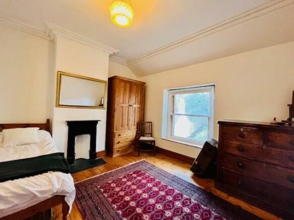 Bedroom 2.jpg