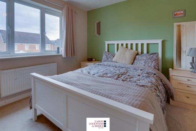 Bedroom 1-1.jpg