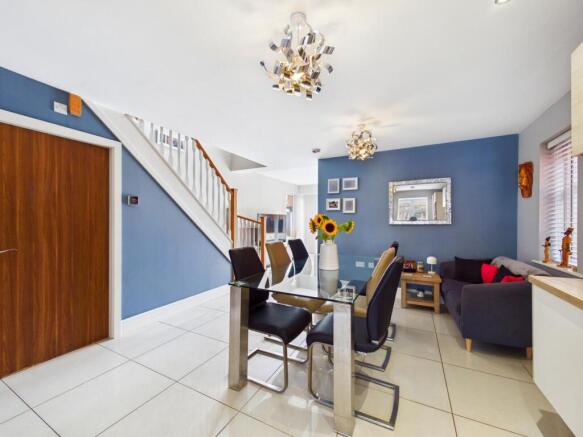 4 bed Detached for sale Image 10