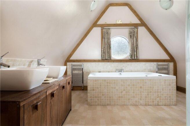 Master Ensuite