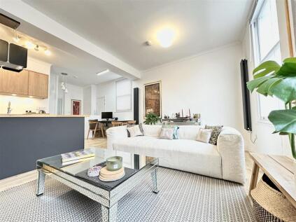 Queens Crescent, London, NW5