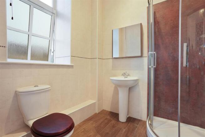 2 bed Apartment for sale Image 11