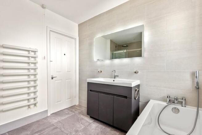 1 bed Flat for sale Image 11