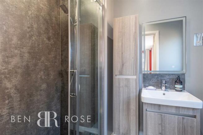 Master Ensuite