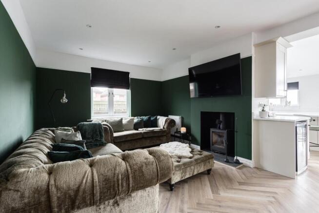790UpperWortleyRoad(Interior)-15.jpg