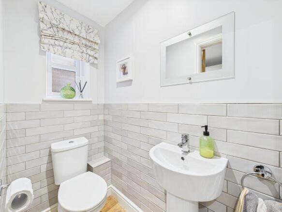 Cloakroom/WC