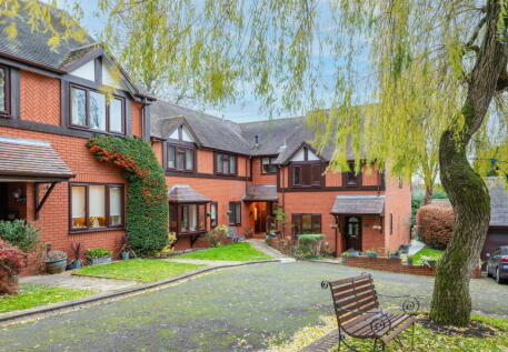 Yew Tree Gardens, Henley in Arden, Warwickshire, B95