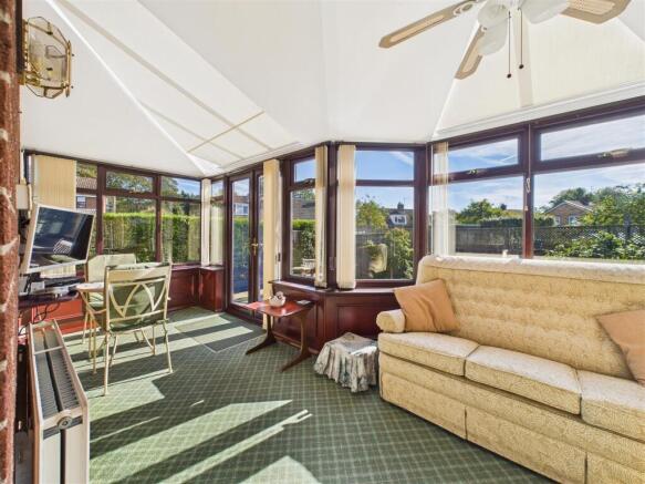 3 bed Detached Bungalow for sale Image 5