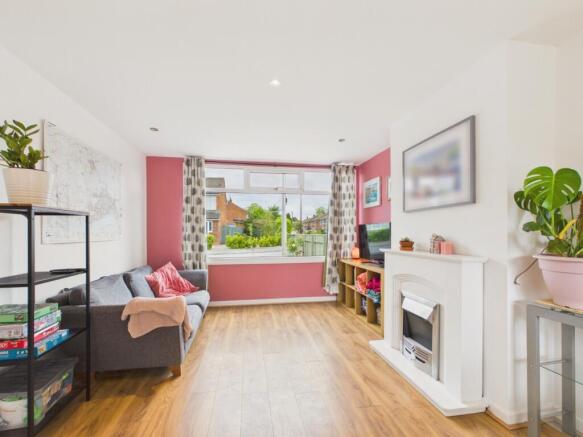 3 bed Semi-Detached for sale Image 7