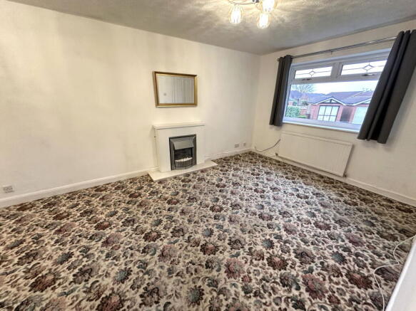2 bed Semi-Detached Bungalow for sale Image 6