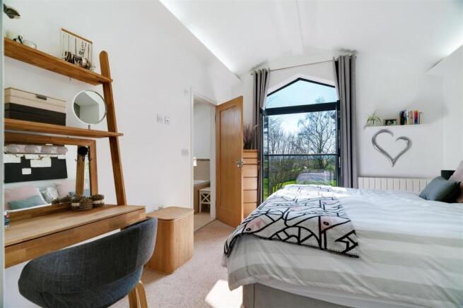 22 Wootton Hill Road Interior-33 Master.jpg