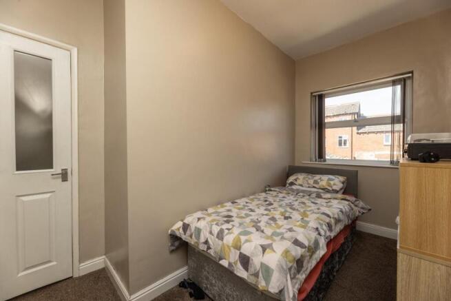 2 bed Terraced for sale Image 12