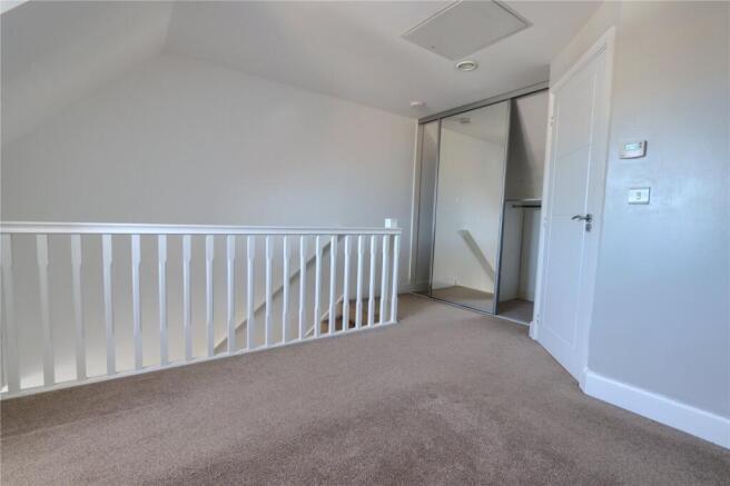 3 bed Terraced to rent Image 7