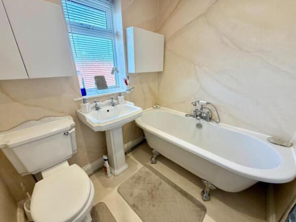 2 bed Semi-Detached for sale Image 12