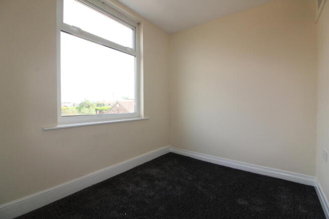 3 bed House to rent Image 8