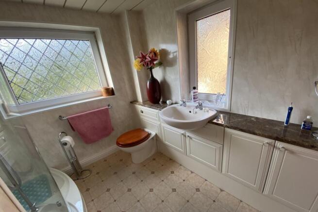 family bathroom 