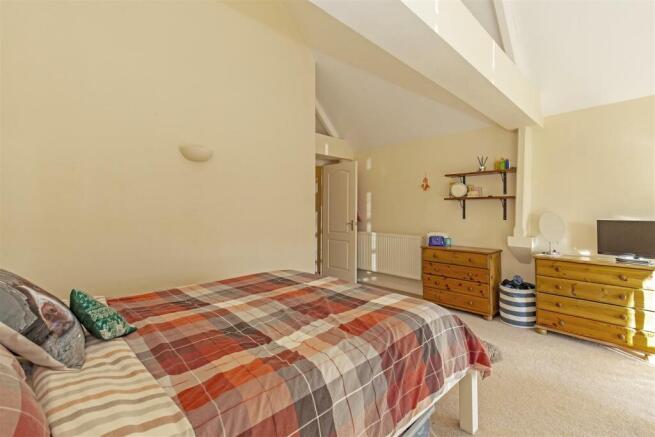 Bedroom 1-3.jpg