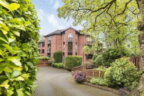 Flat 6, The Dell, South Downs Road, Altrincham WA14 3HU
