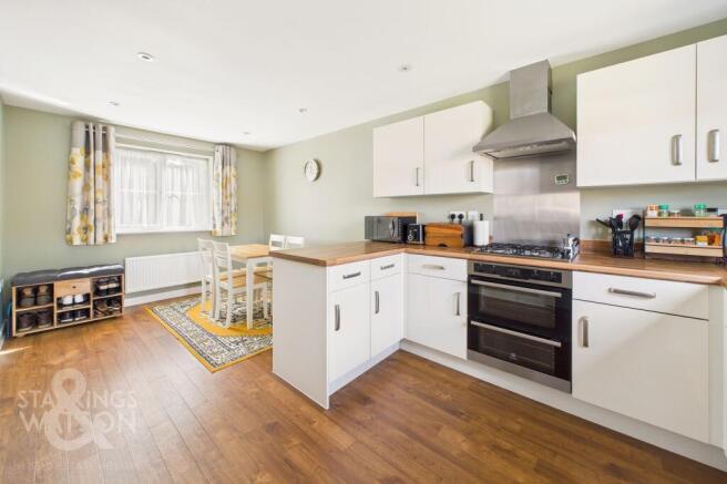 Ollett Court, Wymondham, Norwich photo 4
