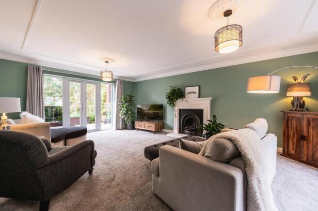 7 bed Detached for sale Image 7