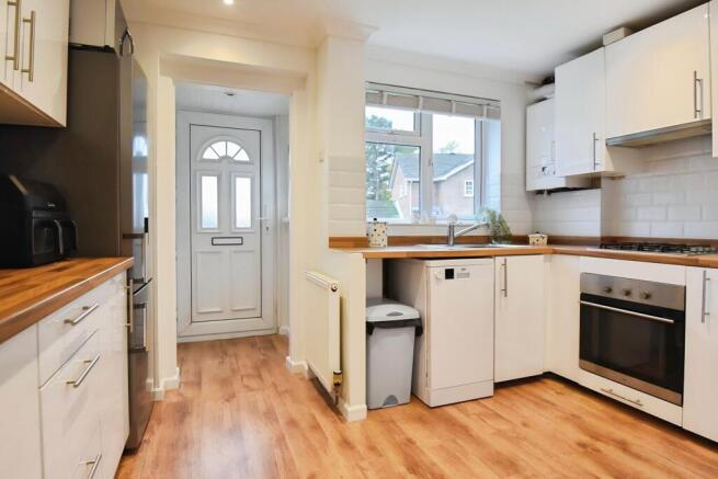 Kitchen/ Porch