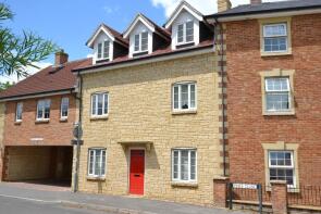 6, Holly Court, Pines Close, Wincanton BA9 9FF