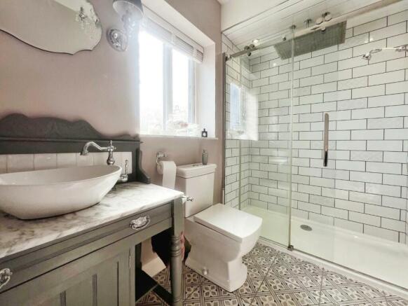 43cdd8a9-shower 20room.jpg