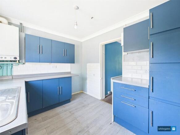 3 bed Semi-Detached for sale Image 10