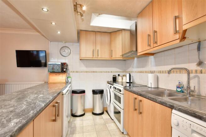 Kitchen/Dining Area