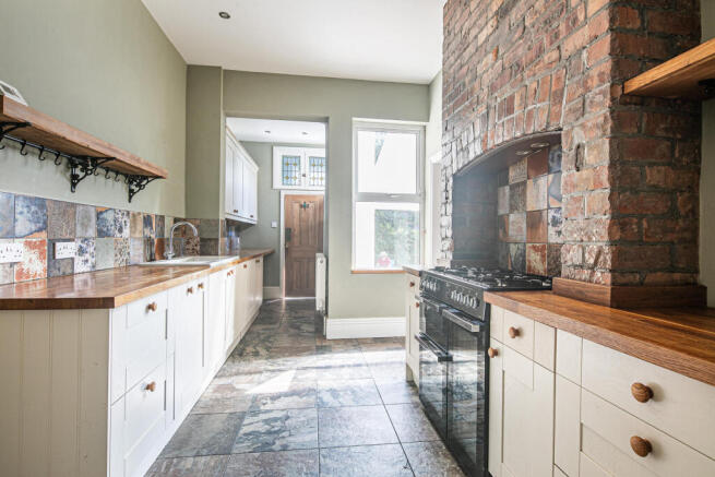 4 bed Terraced for sale Image 3